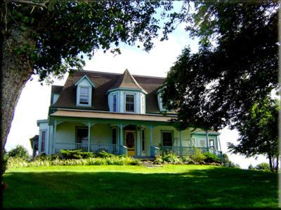 Points East Coastal Inn Saint Peters Bay Exterior foto